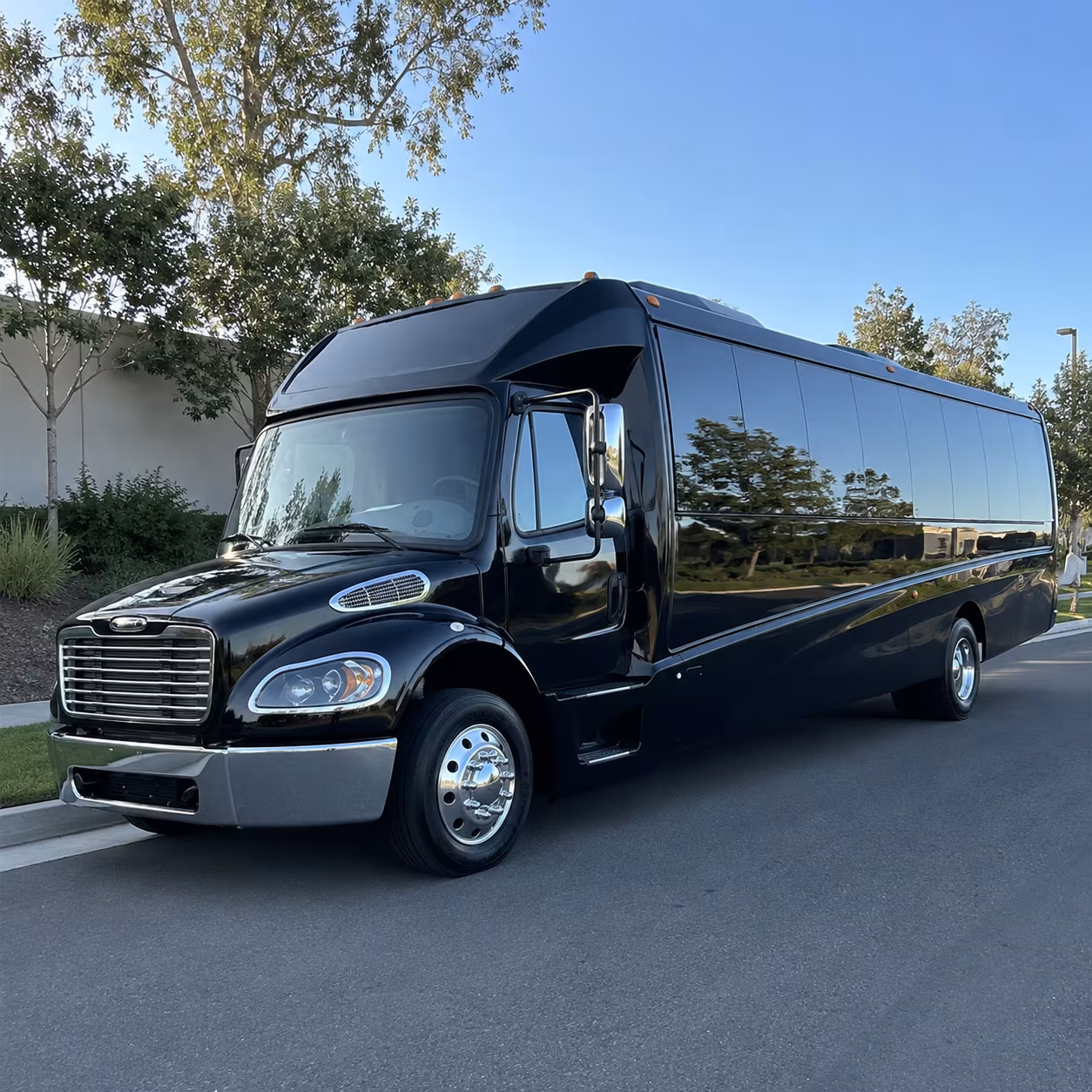 sandy 25 passenger minibus
